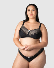 Load image into Gallery viewer, Show Off Jet Black Bra - Wire free