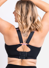 Load image into Gallery viewer, Regular Every Move Black Wired Sports Bra