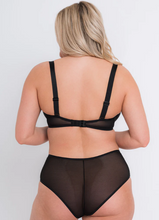 Load image into Gallery viewer, Regular Super Plunge Multiway Padded  Underwire Bra - Black