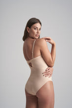 Load image into Gallery viewer, Sculpting Bodice - Padded Cup with Underwire - Nude
