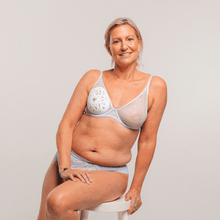 Load image into Gallery viewer, Boost Breast Form - Curve