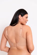 Load image into Gallery viewer, Regular Smoothie Spacer Moulded T-Shirt Plunge Bra - Latte Beige