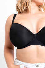 Load image into Gallery viewer, Regular Smoothie Spacer Moulded T-Shirt Plunge Bra - Black