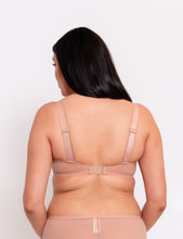Load image into Gallery viewer, Regular Super Plunge Multiway Padded  Underwire Bra - Nude