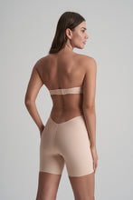Load image into Gallery viewer, Low Back Mid Waist Shorts Beige
