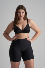 Load image into Gallery viewer, Low Back Mid Waist Shorts Black

