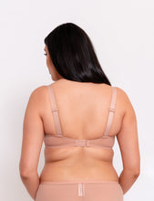 Load image into Gallery viewer, Regular Super Plunge Multiway Padded  Underwire Bra - Nude
